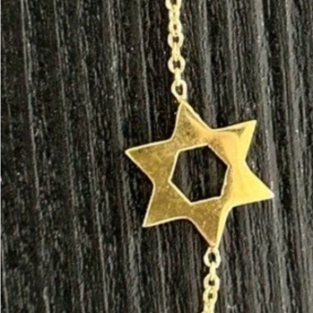 18k Gold jewish Star of david Charm Necklace asymmetrical stamped 750